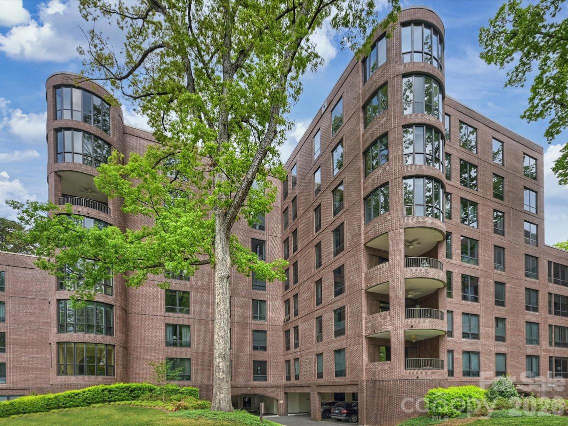 840 Cherokee Rd., Charlotte, NC 28207