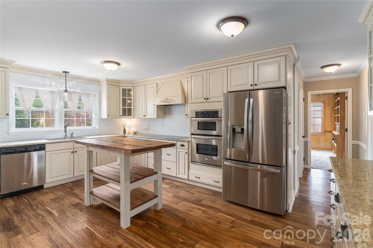 2200 Armstrong Park Dr., Gastonia, NC 28054
