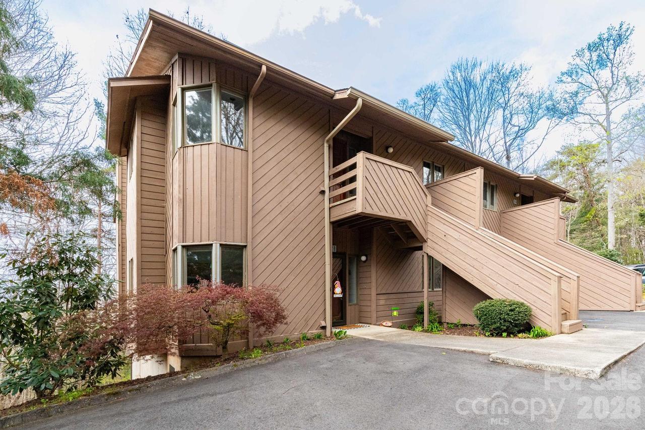 305 Piney Mountain Dr. #R-1, Asheville, NC 28805