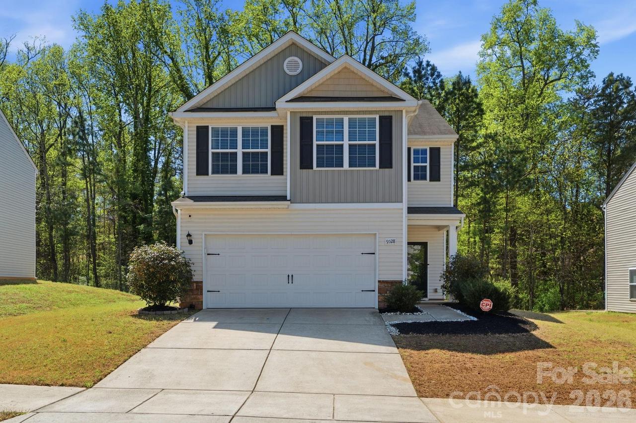 9528 Weikert Rd., Charlotte, NC 28215