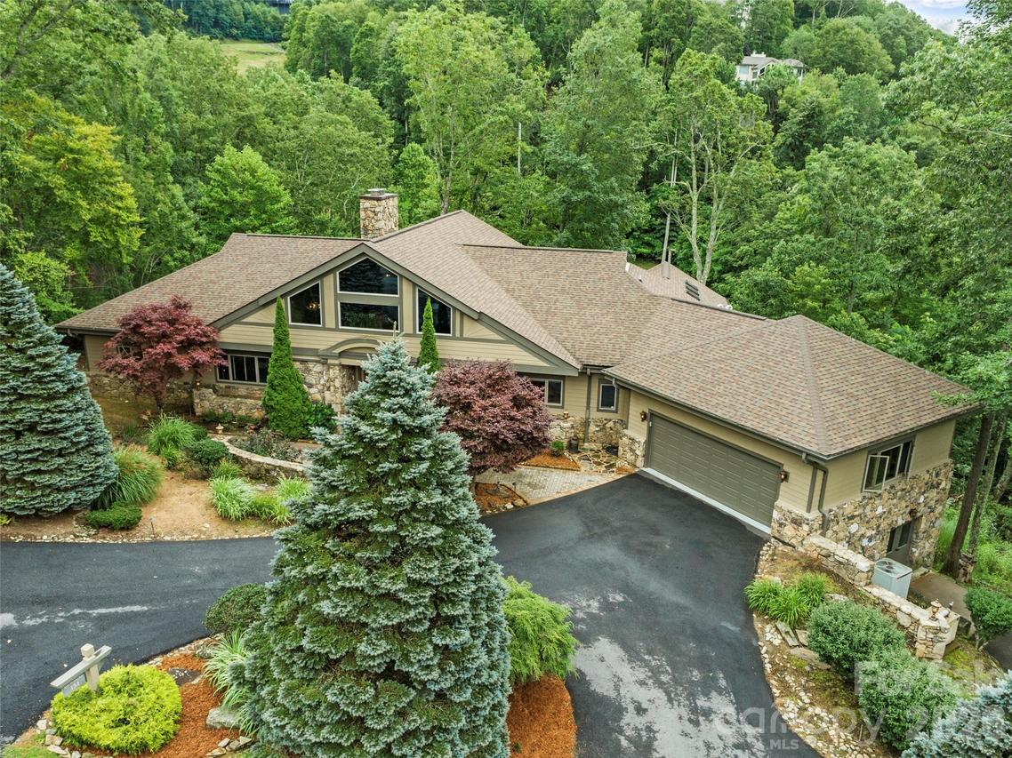 151 Austin Mountain Dr., Burnsville, NC 28714