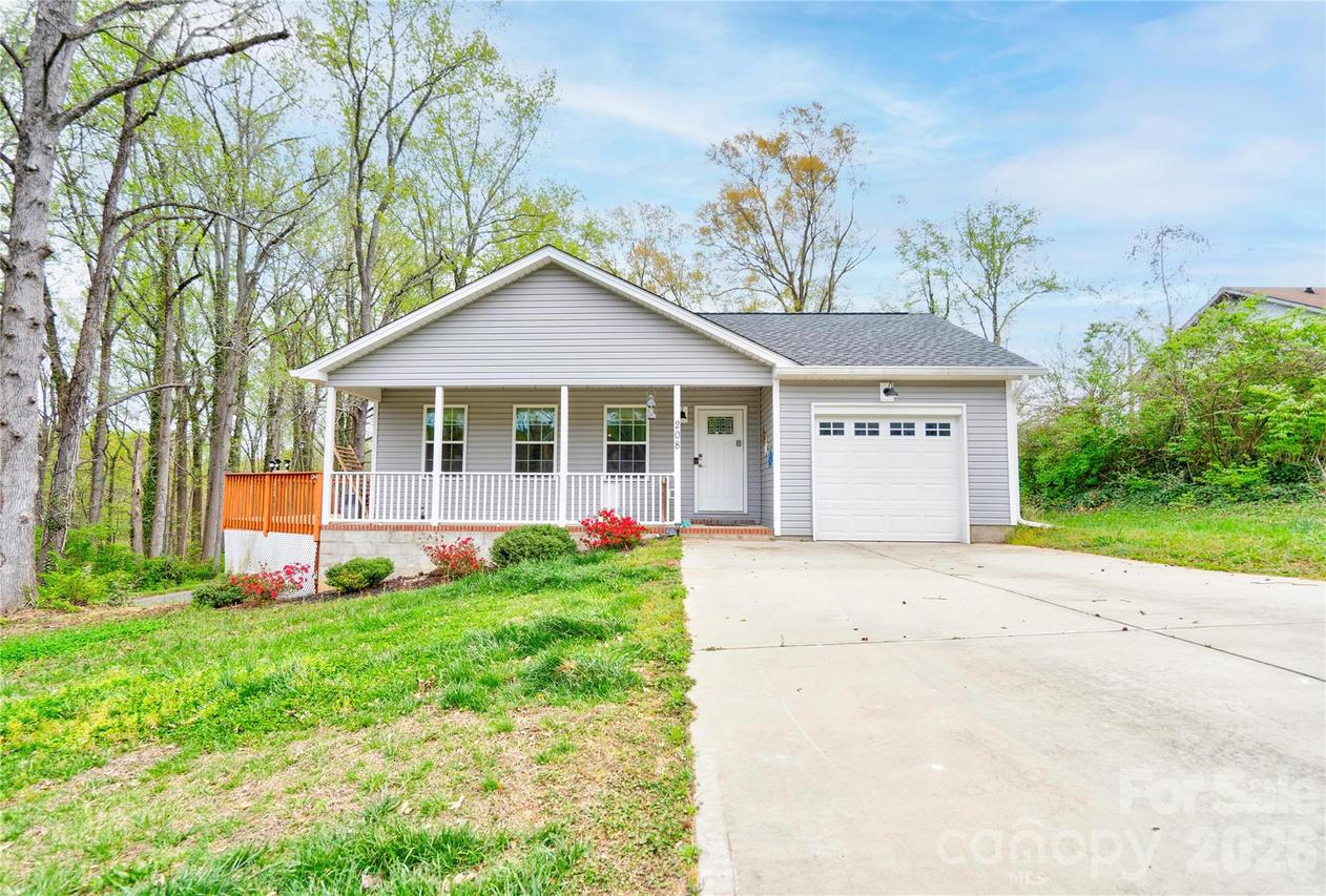 208 N Poston St., Shelby, NC 28150