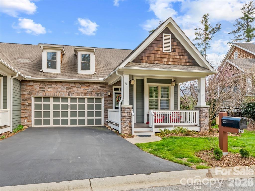 22 S Kaufman Stone Way, Biltmore Lake, NC 28715