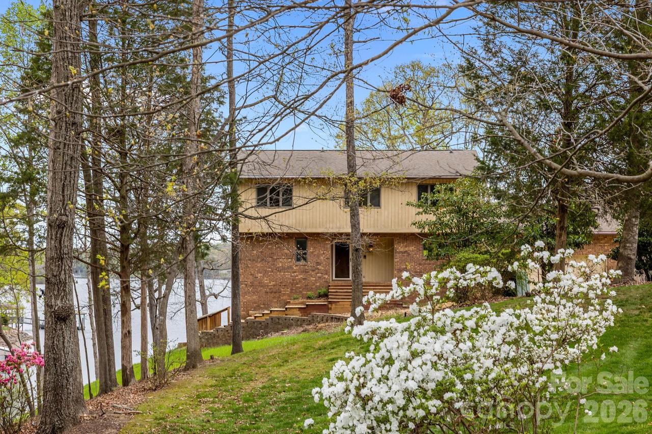 119 Langdon Rd., Mooresville, NC 28117
