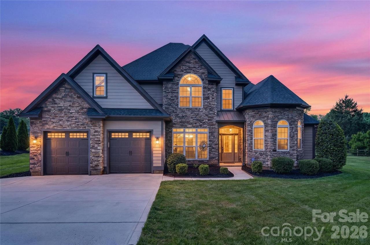 103 Webbed Foot Rd., Mooresville, NC 28117