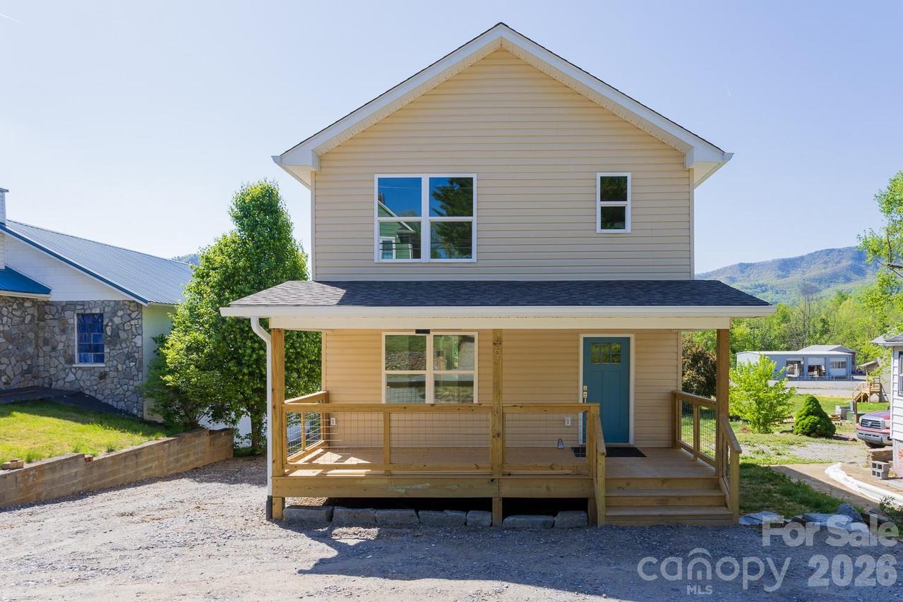 46 Vance Ave., Black Mountain, NC 28711
