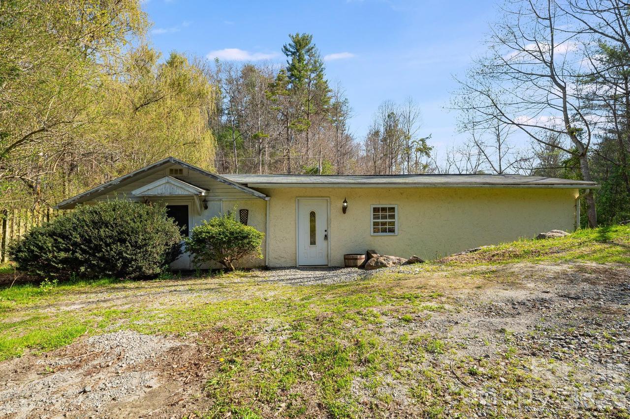 3903 Nc Hwy 213 Hwy., Marshall, NC 28753