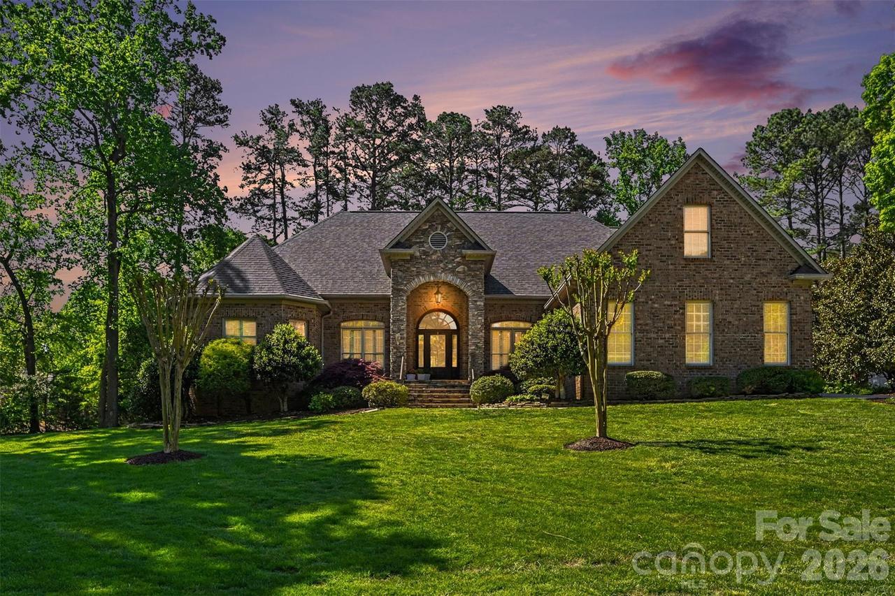 7806 Turnberry Ln., Stanley, NC 28164