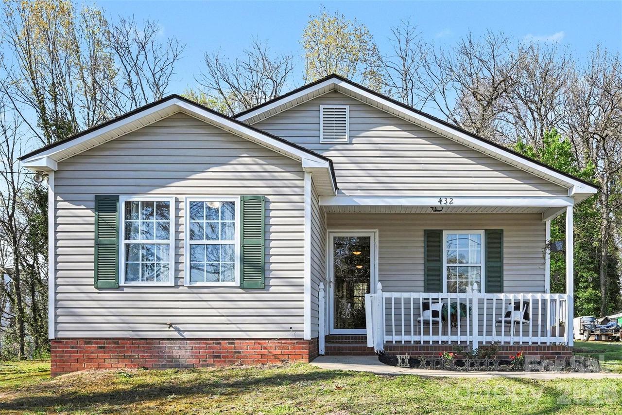 432 Coxe Ave., Charlotte, NC 28208