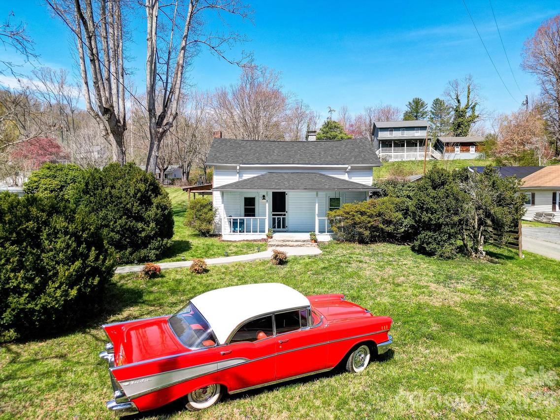 8 Concord Rd., Asheville, NC 28803