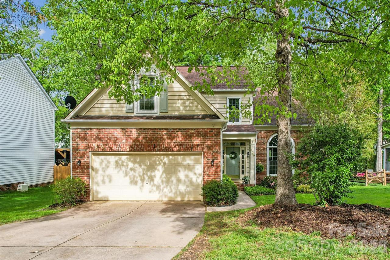 5719 Swanston Dr., Charlotte, NC 28269
