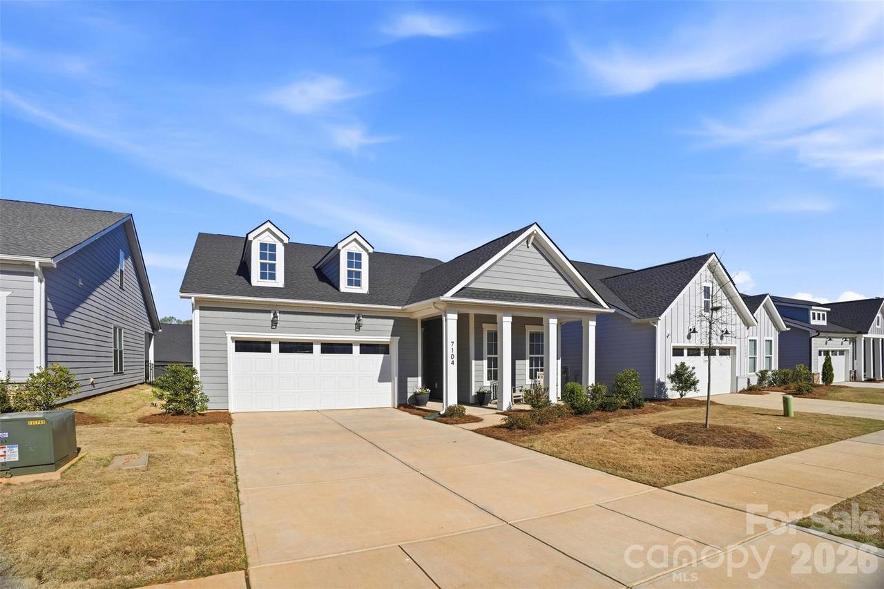 7104 Wayfarer Dr., Charlotte, NC 28269