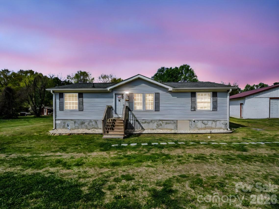 208 Oak Dr., Shelby, NC 28150