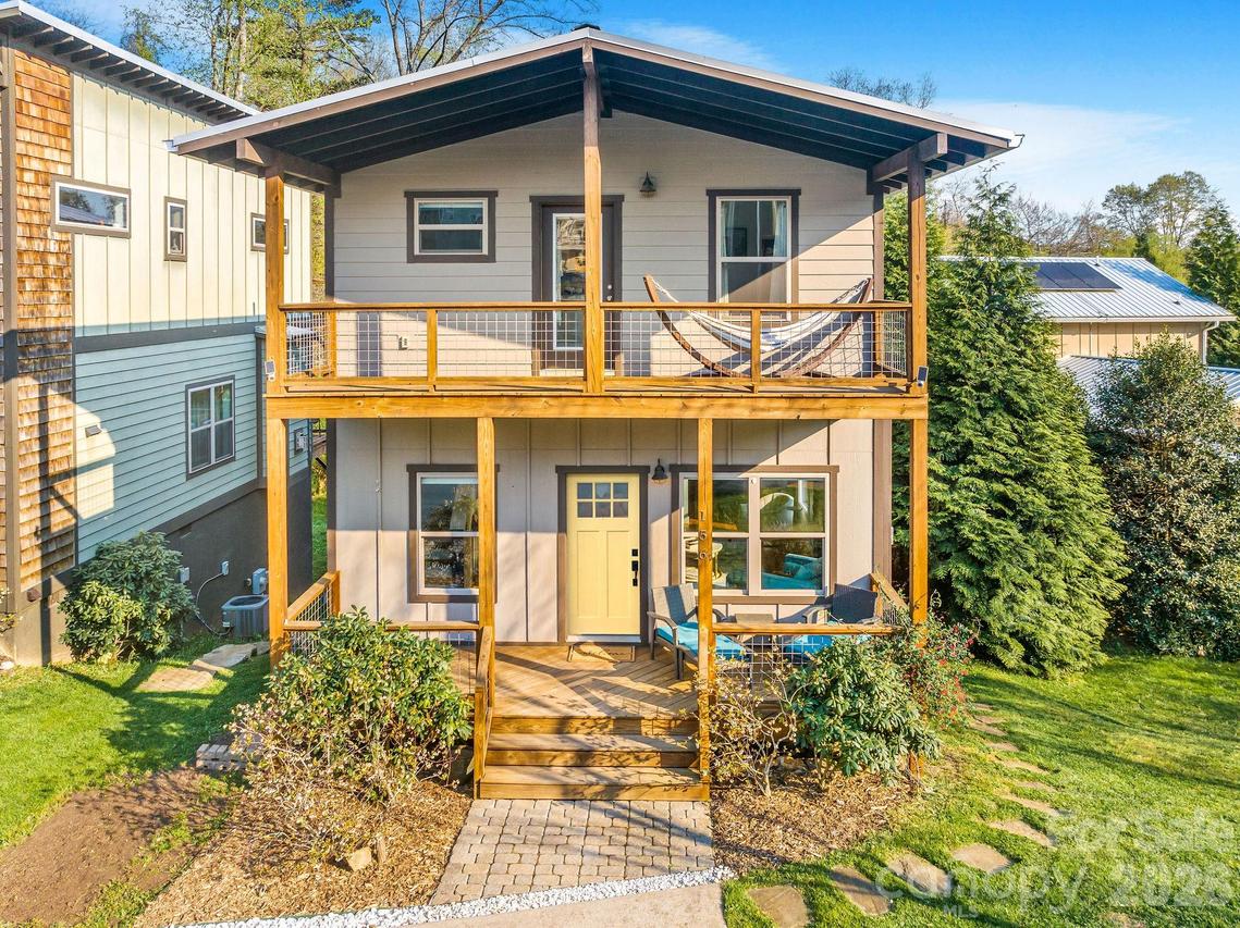 156 Bradley St., Asheville, NC 28806