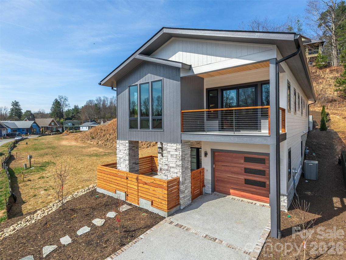 50 Verde Dr., Asheville, NC 28806