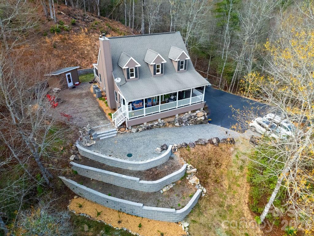 410 Forest Lake Rd., Brevard, NC 28712