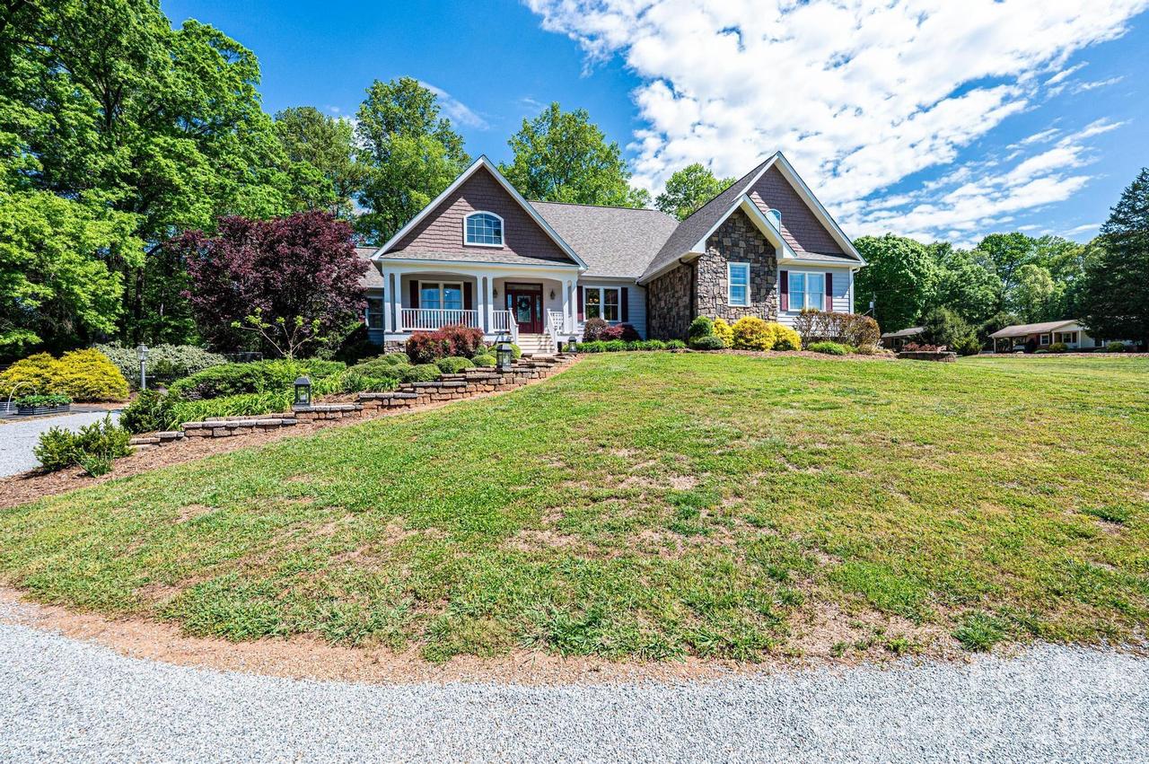 3085 James St., Catawba, NC 28609