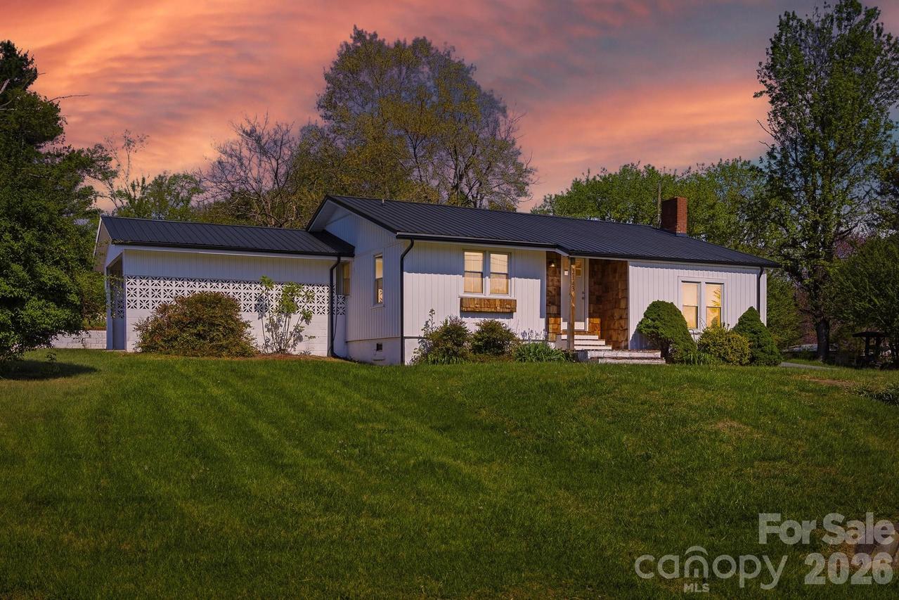 2143 Haven Cir., Lenoir, NC 28645