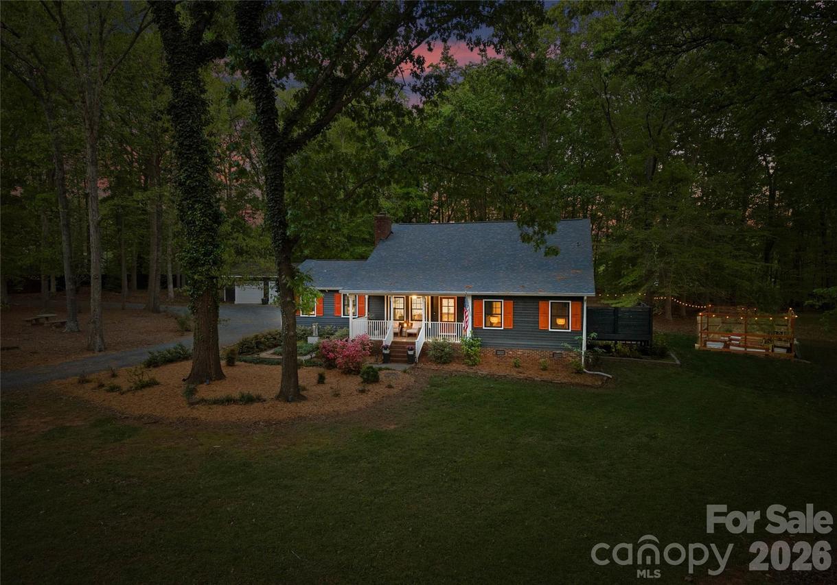 2540 Bain Farm Rd., Mint Hill, NC 28227