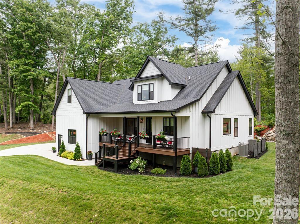 99 Timber Ridge Cir., Leicester, NC 28748