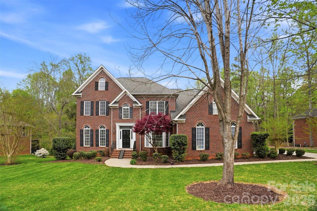 1711 Crestgate Dr., Waxhaw, NC 28173