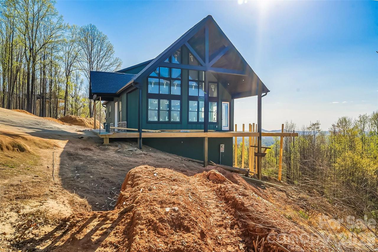 4898 Soaring Top Ln., Lenoir, NC 28645