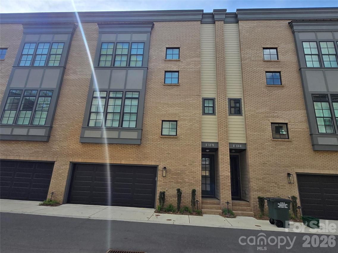 816 Madison Glen Ln., Charlotte, NC 28209