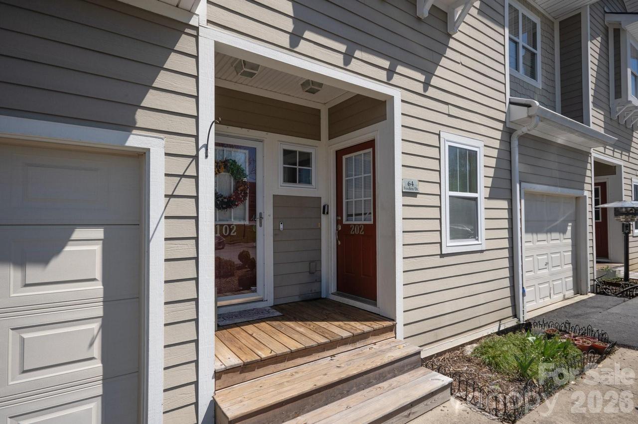 94 Foxden Dr. #202, Fletcher, NC 28732