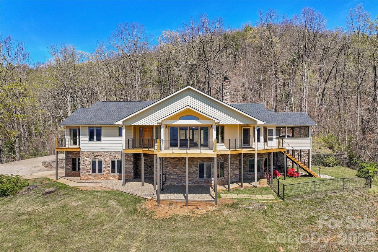 151 Kerr Rd., Leicester, NC 28748