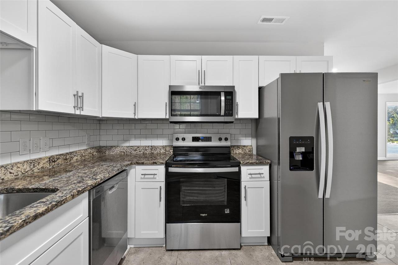 5143 Delivau Dr., Charlotte, NC 28215