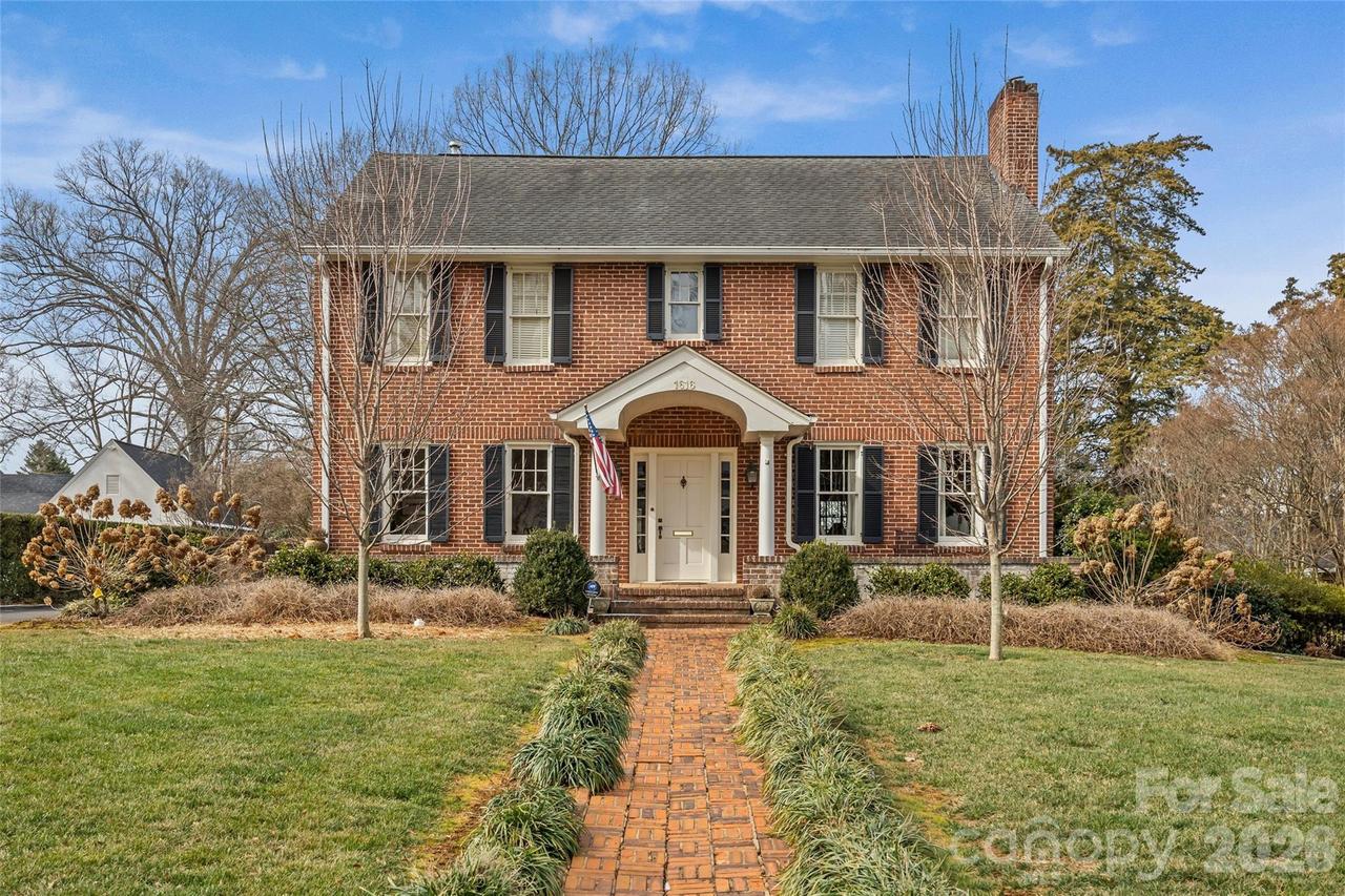 1616 Brandon Rd., Charlotte, NC 28207