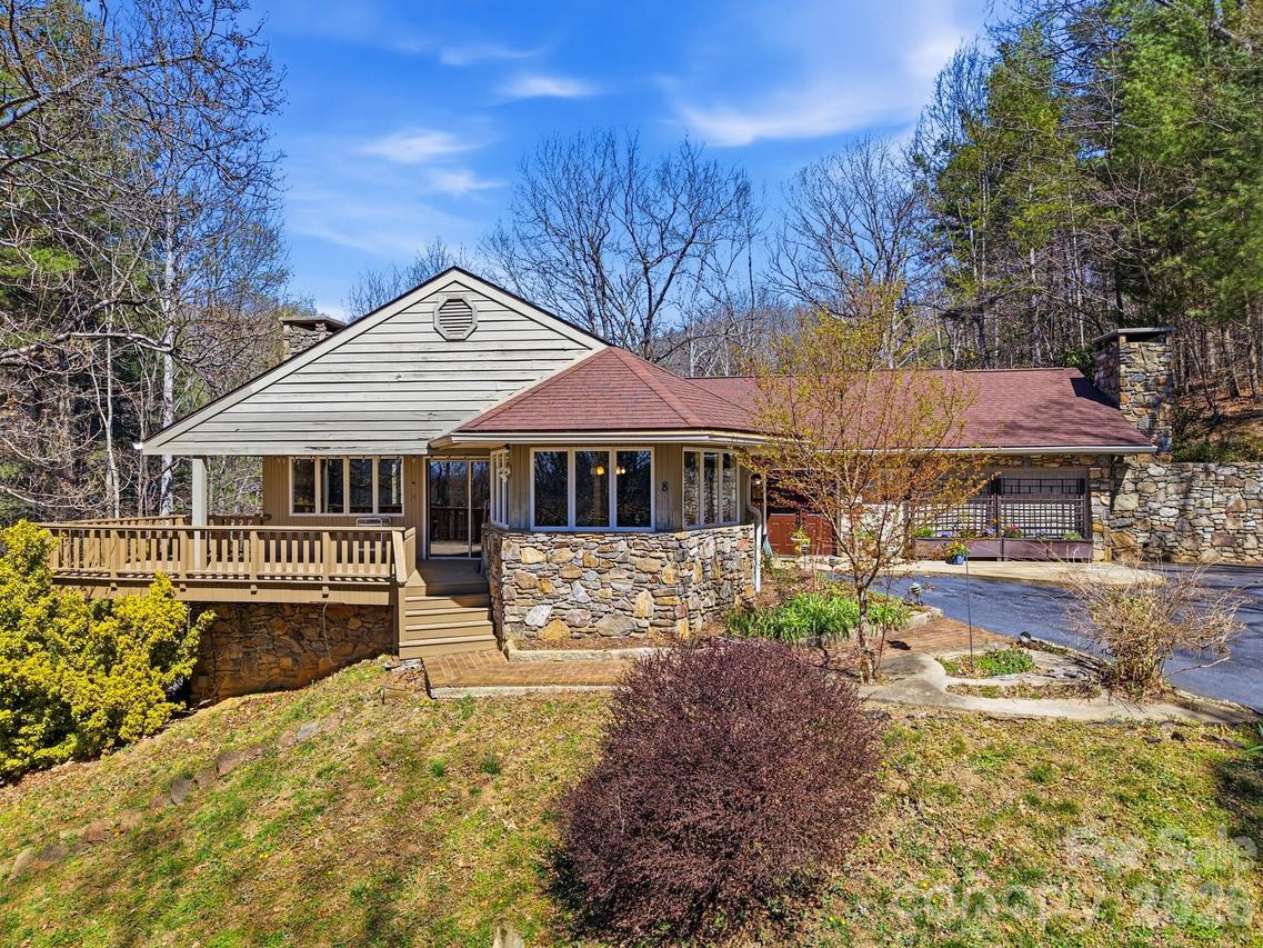 8 Covewood Rd., Asheville, NC 28805