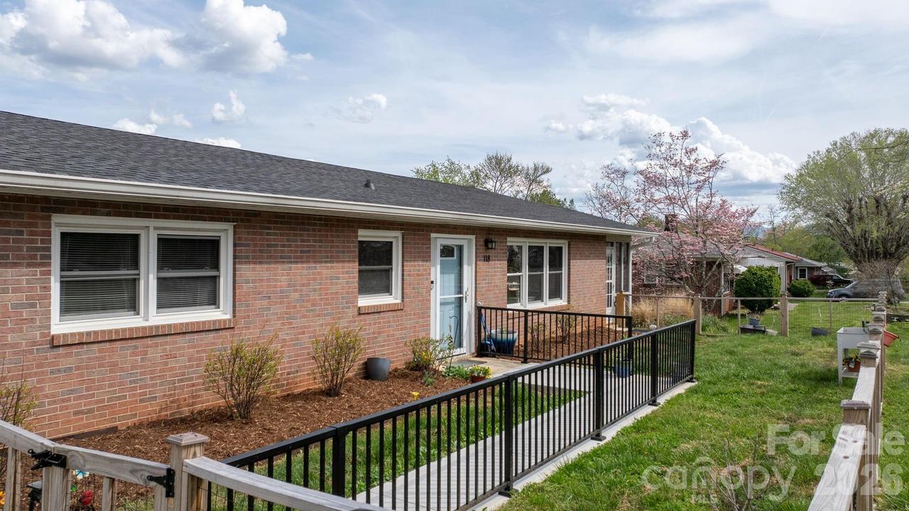 118 Whitley Rd., Morganton, NC 28655