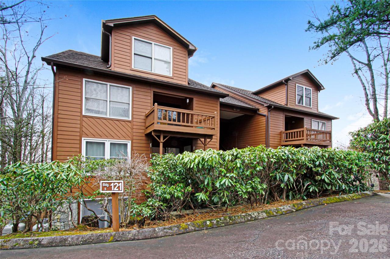 121 Toxaway Views Dr. #503, Lake Toxaway, NC 28747