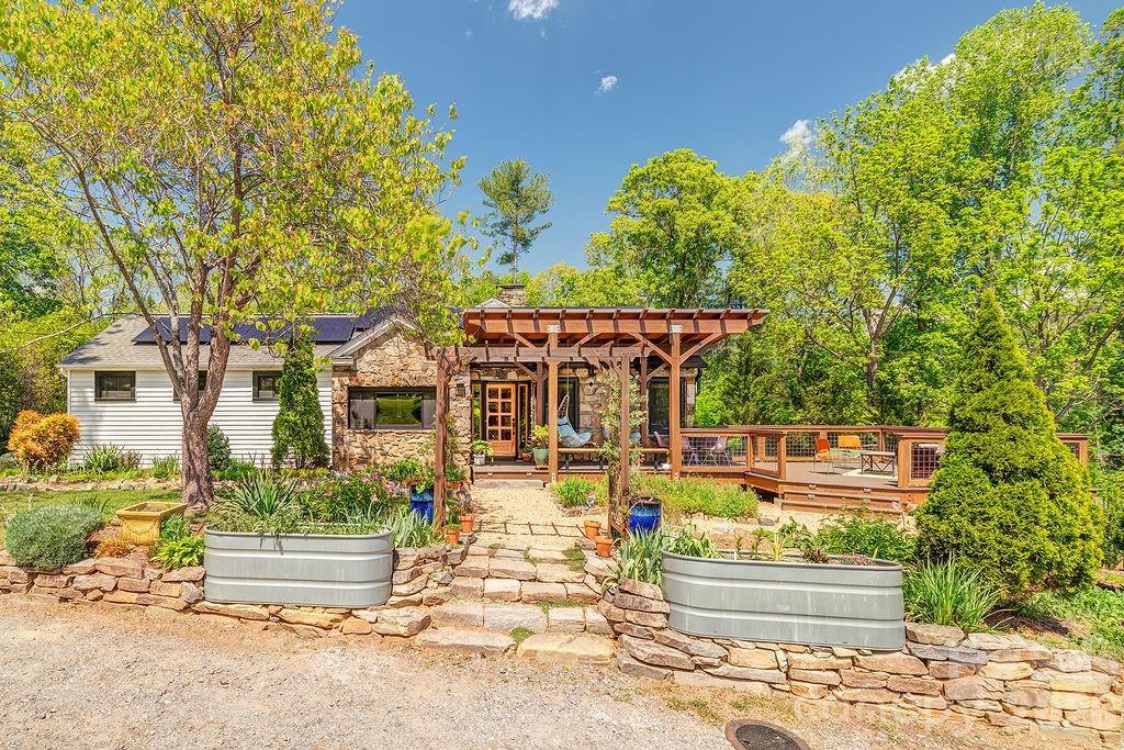 10 Hillendale Rd., Asheville, NC 28805