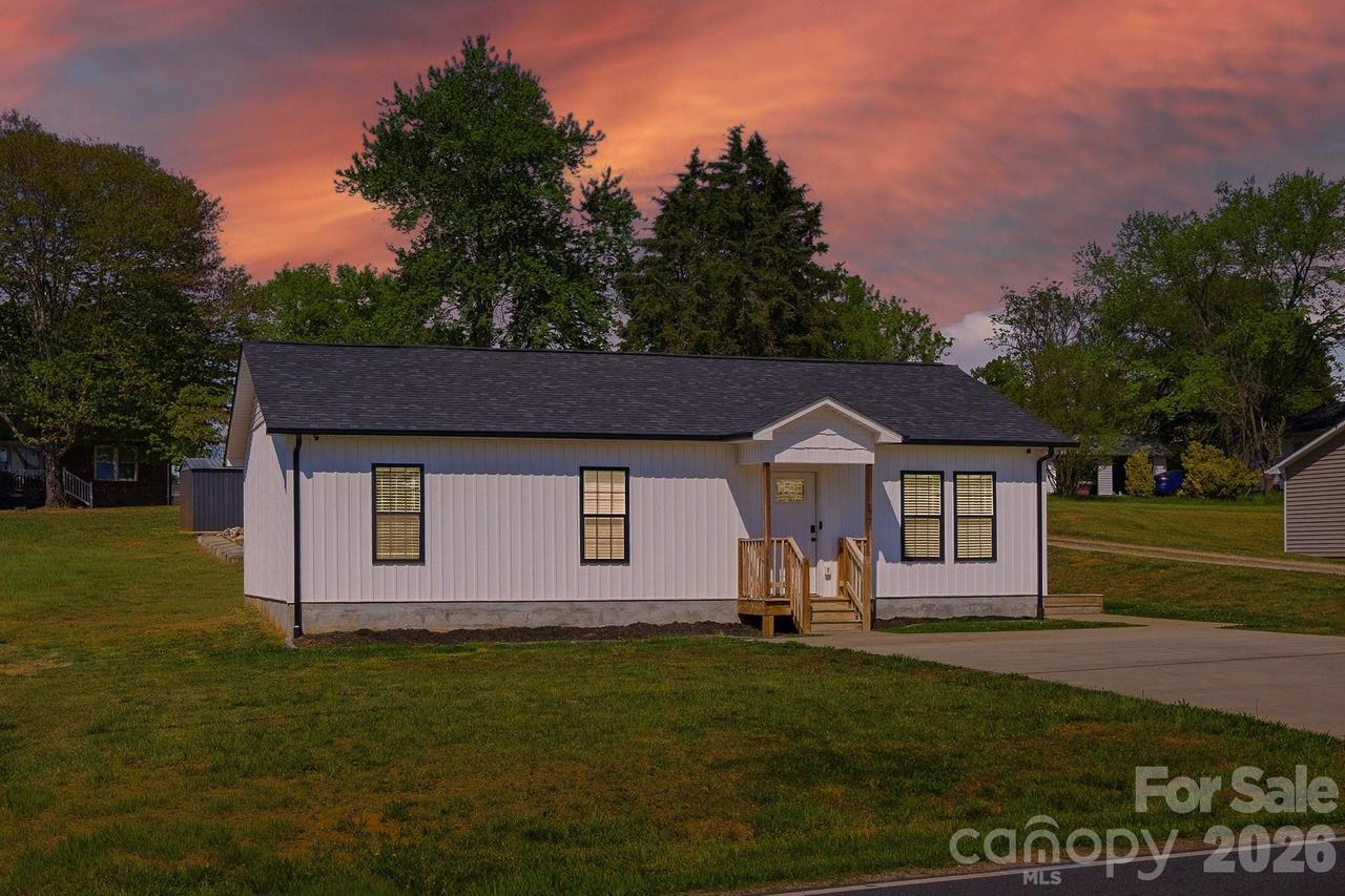 177 Duke St., Granite Falls, NC 28630