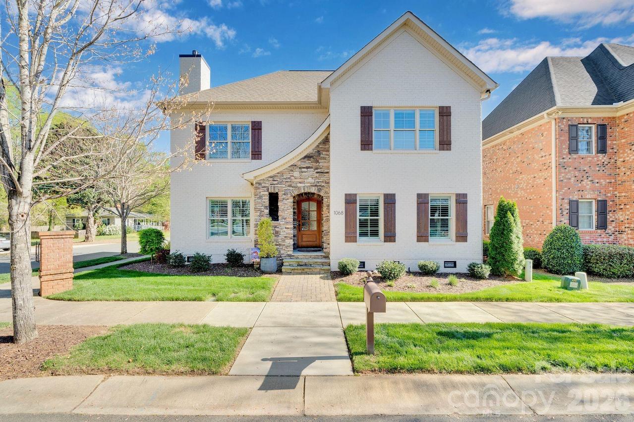 1068 Belmont Village Dr., Belmont, NC 28012