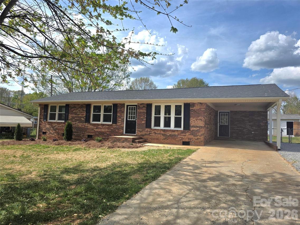104 Lou Dr., Gastonia, NC 28052