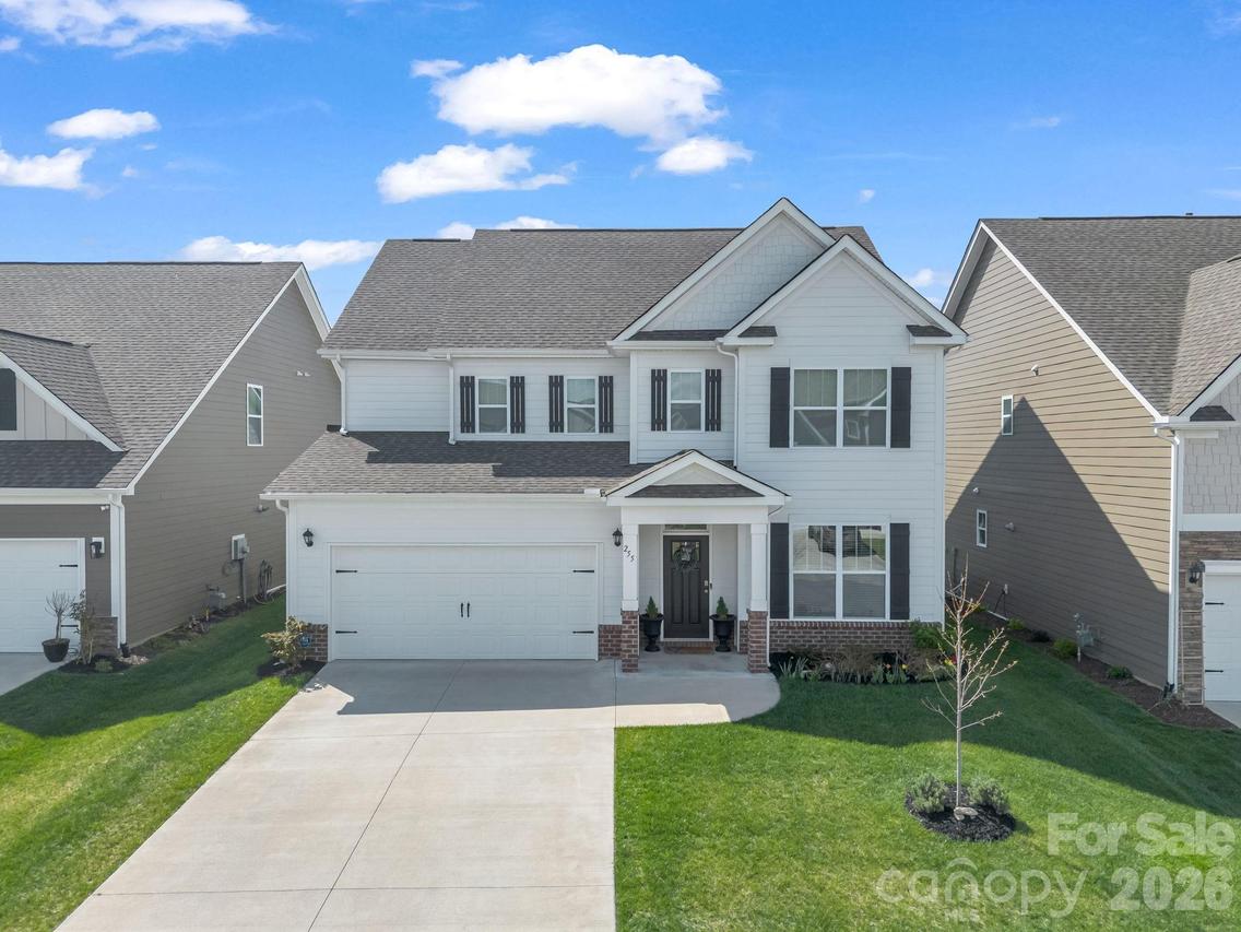 255 Fox Cove Rd., Hendersonville, NC 28792