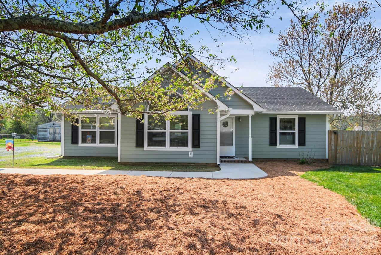 2020 Fieldridge Ln., Monroe, NC 28110