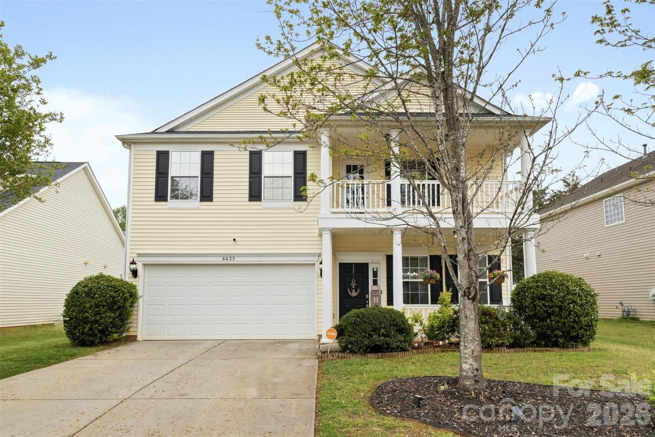 6625 Thistle Down Dr., Harrisburg, NC 28075
