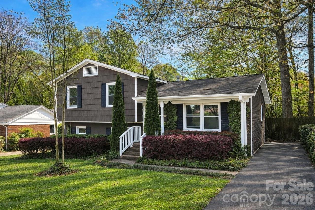 5000 Glenbrier Dr., Charlotte, NC 28212