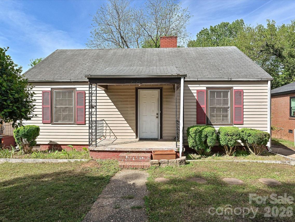 2629 Ringwood St., Charlotte, NC 28208