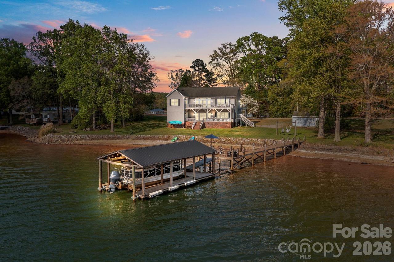 8927 Holdsclaw Rd., Terrell, NC 28682