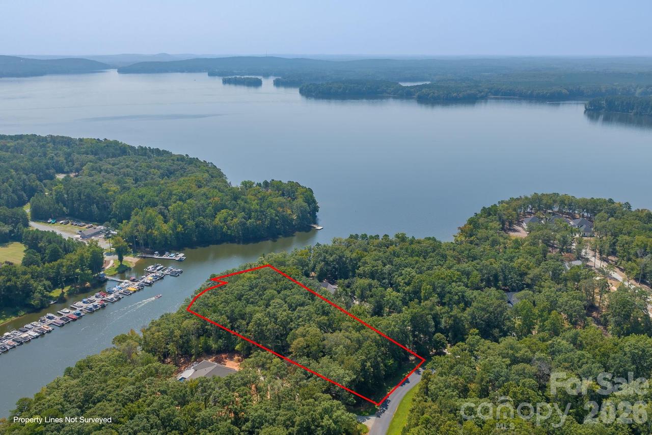 1047 Starboard Reach Dr. #36, Lexington, NC 27292