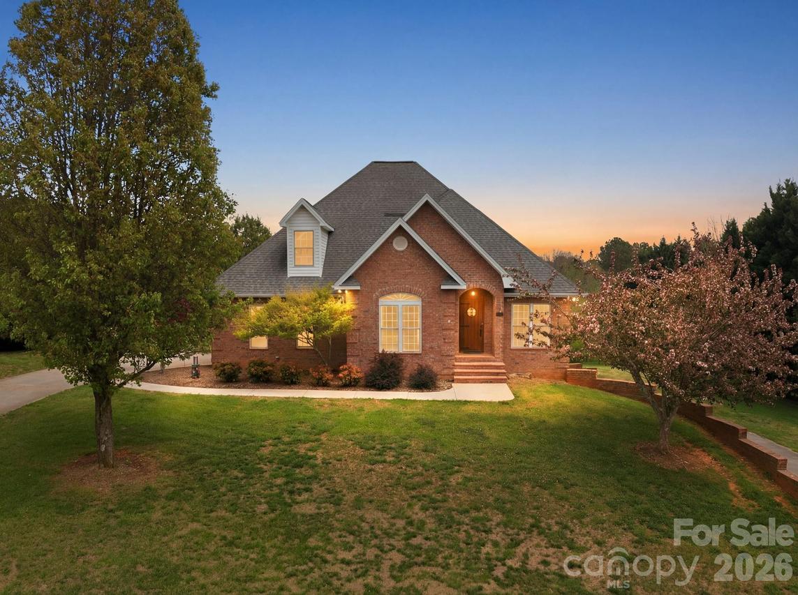 5518 Land Harbour Dr., Granite Falls, NC 28630