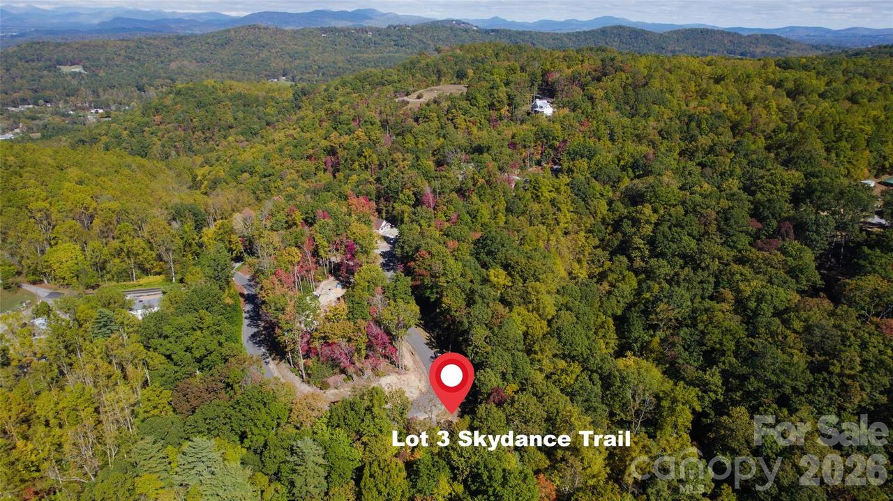 106 Skydance Tr., Hendersonville, NC 28739