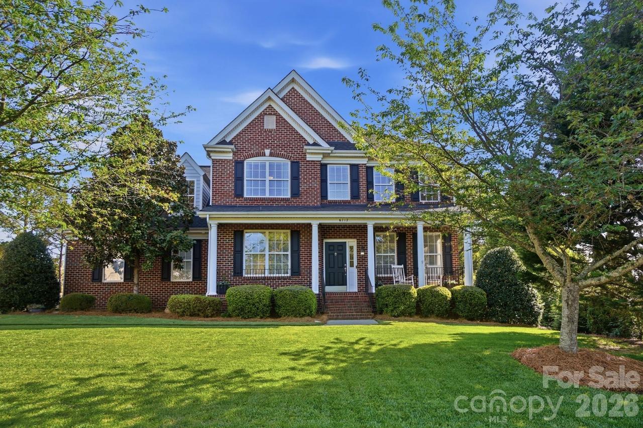 6712 Old Persimmon Dr., Charlotte, NC 28227