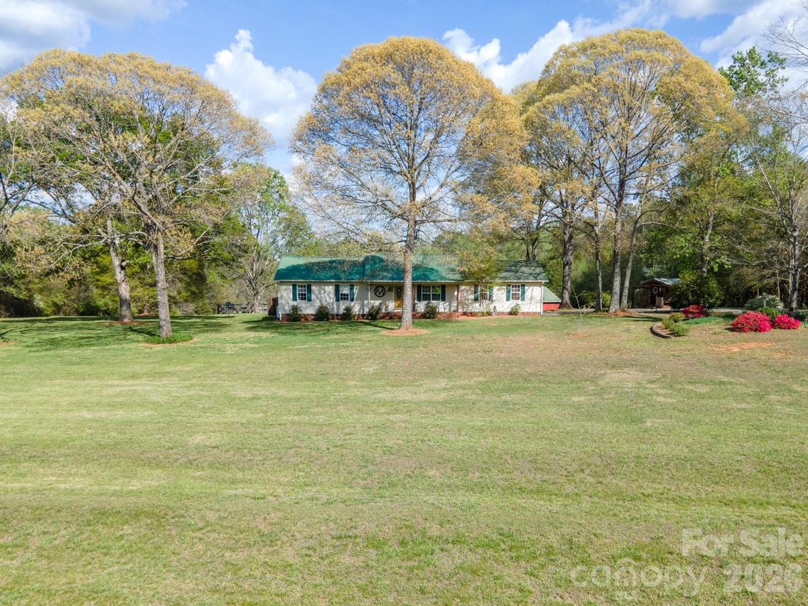 284 Blossom Hill Rd., Lincolnton, NC 28092