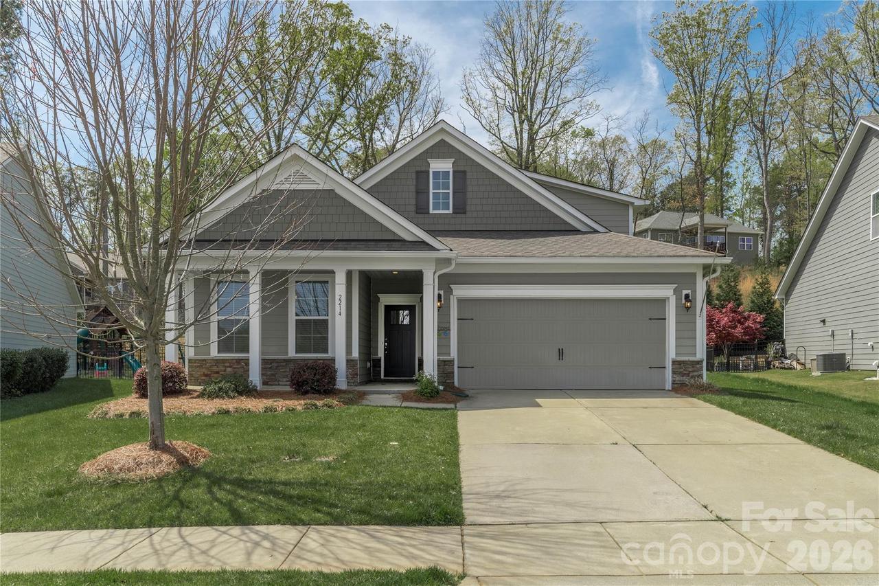 2214 Seagull Dr., Denver, NC 28037